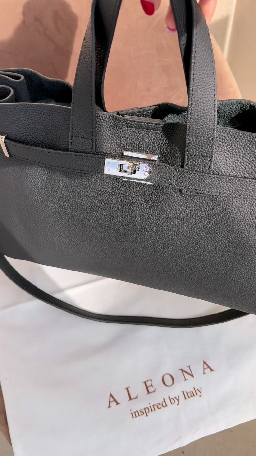 L'Essenziale — Echtleder-Shopper