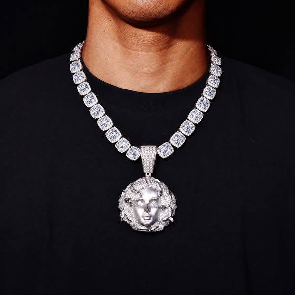 AURXYA Cuban Chain: Stack It Your Way