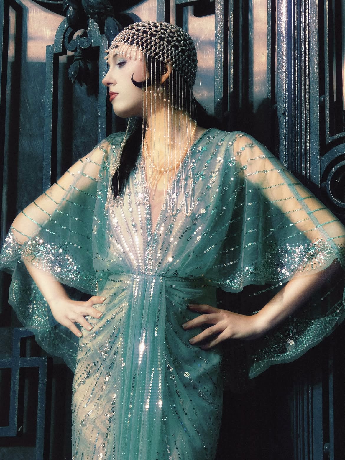 Find the 1920s Style in BABEYOND.