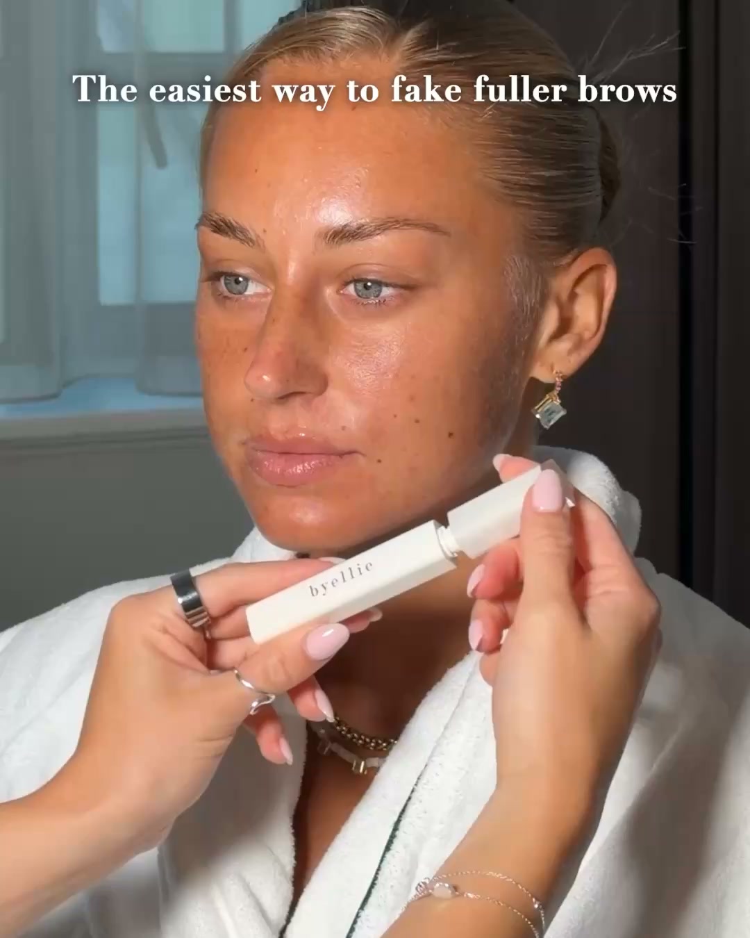 Brows That Stay Put.