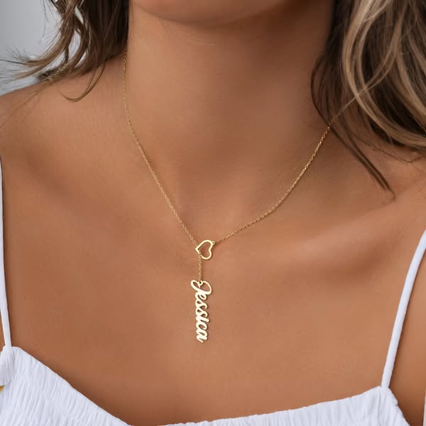 Personalized Fashionable Name Necklace（Star or Heart)
