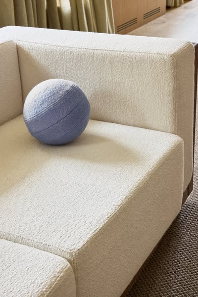 Sphere Pillow Mini (Light Blue)