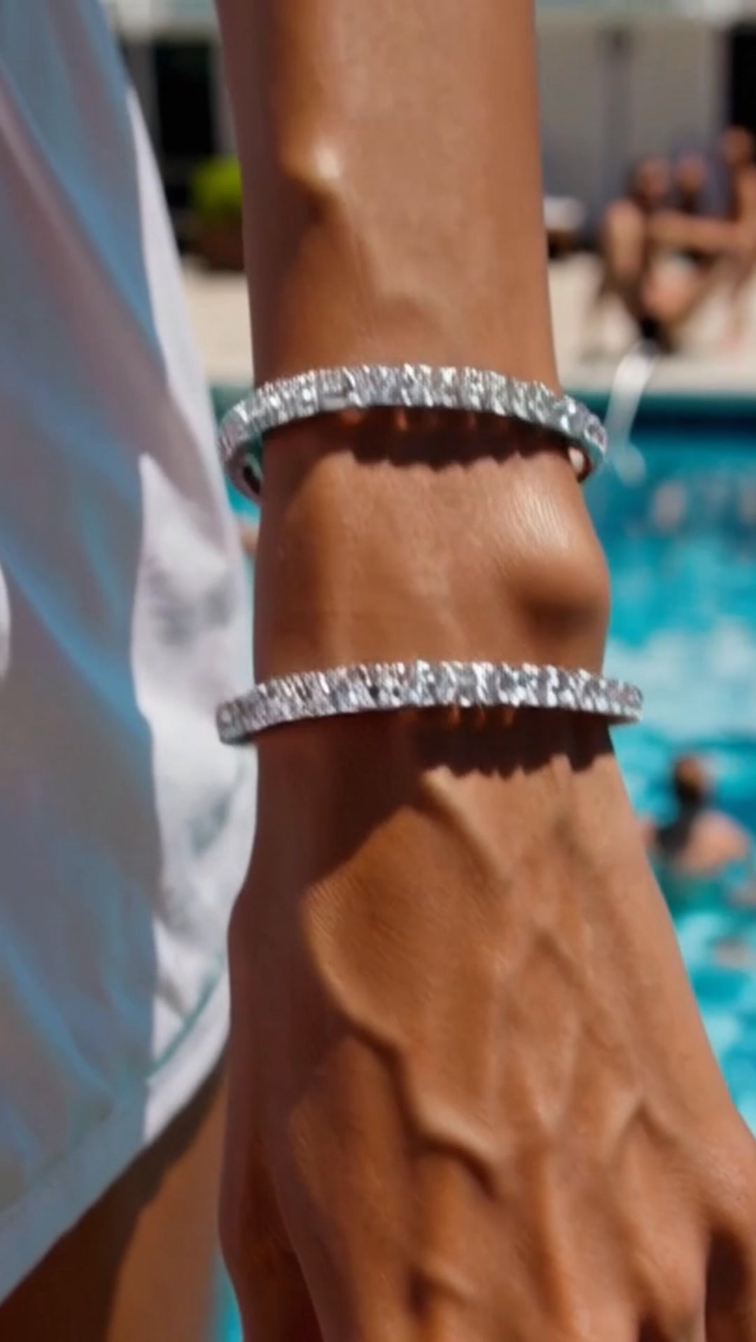 Jewelry that makes the difference.