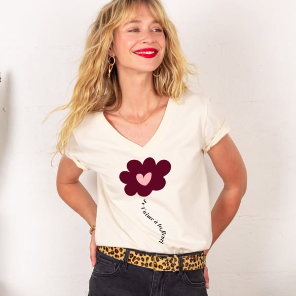 T-shirt Col V Je T'aime à la Fleuri