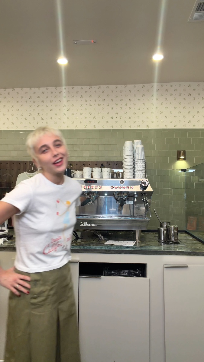 Bring the café home.