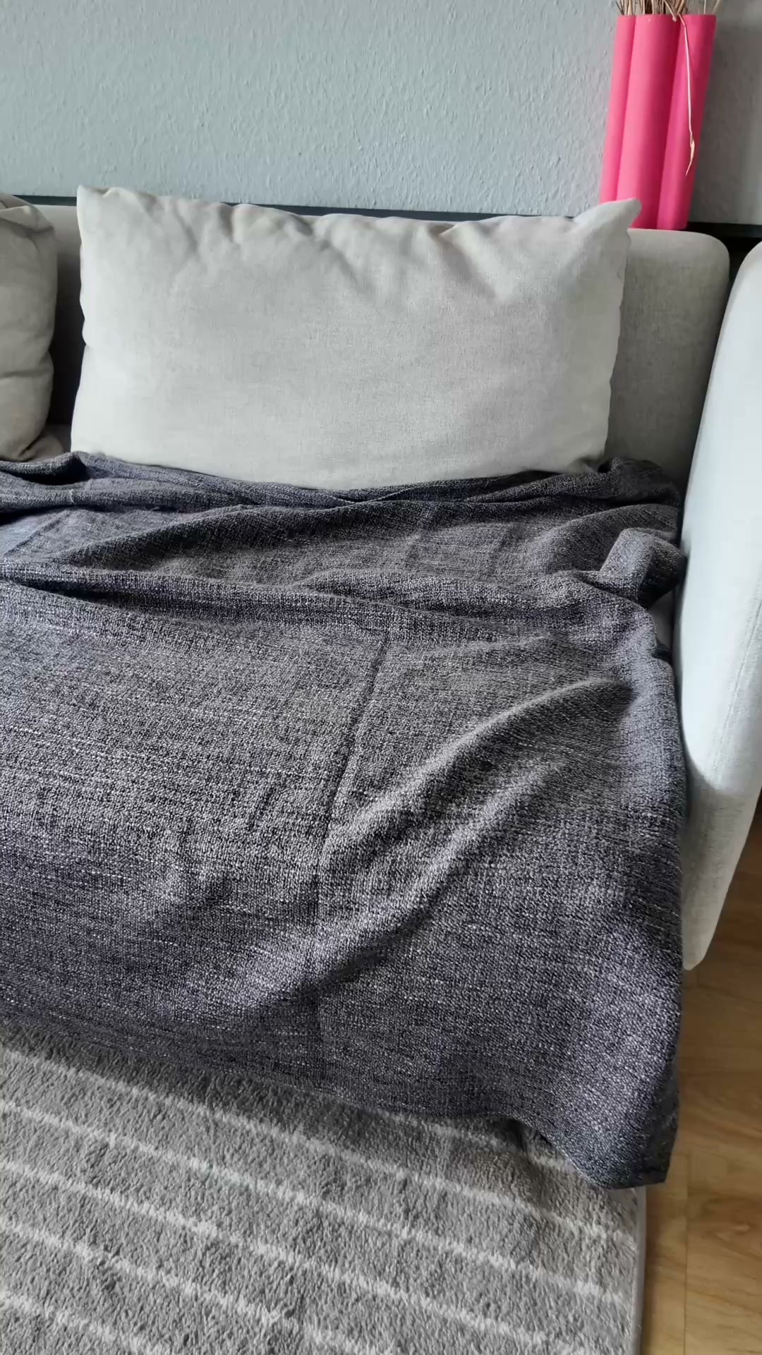 Sofaschutz, der liegen bleibt