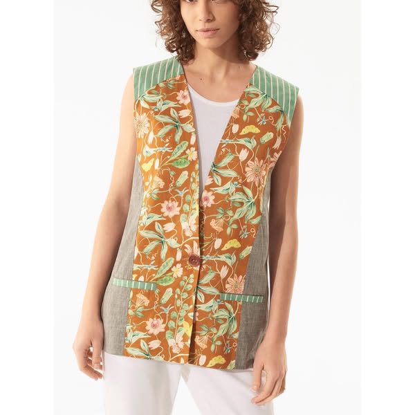 Veste - • Top sans manches en toile de coton épaisse
• Coupe droite ajustée
Toile de coton épaisse, très agréable à porter, avec de la tenue