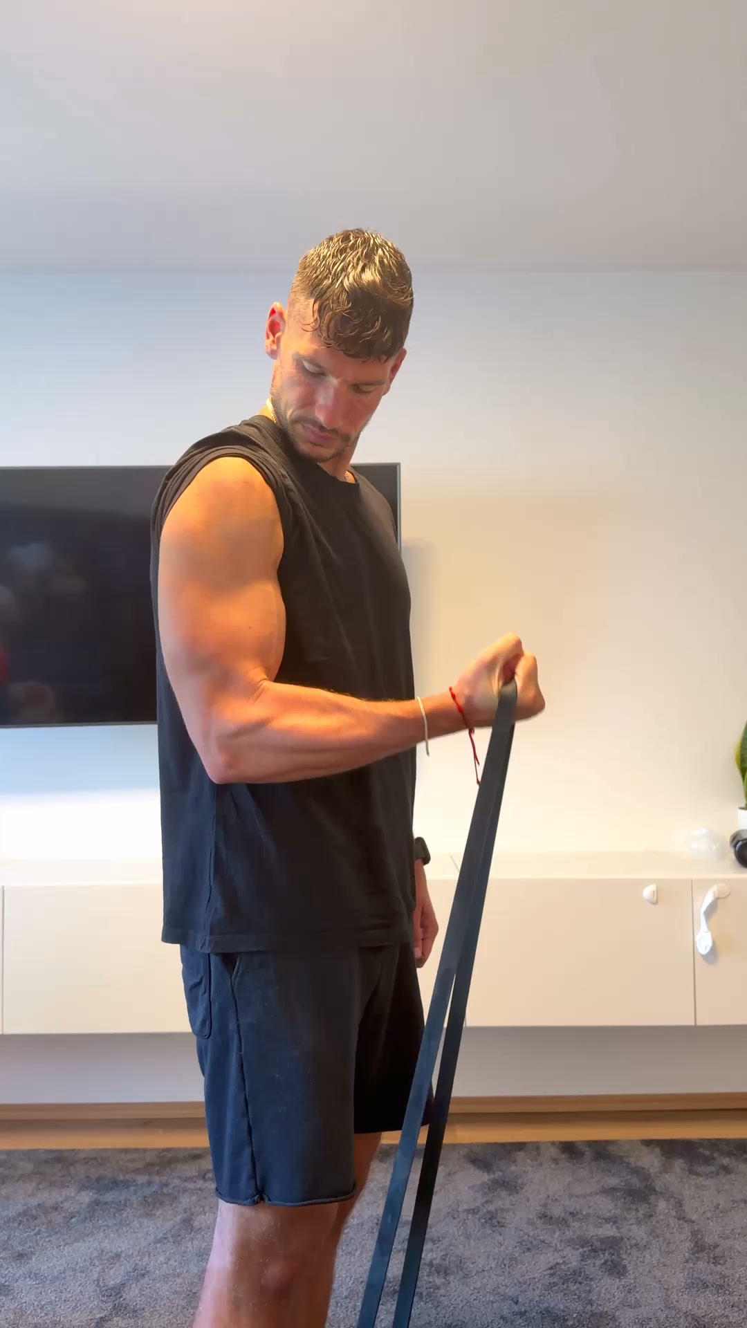 Train your upper body with just one device