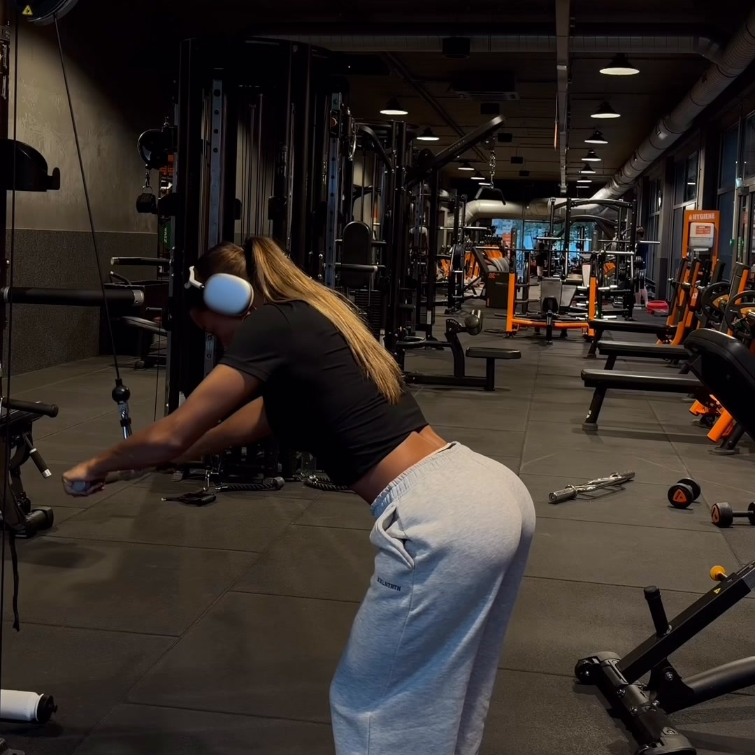 Straight leg jogger