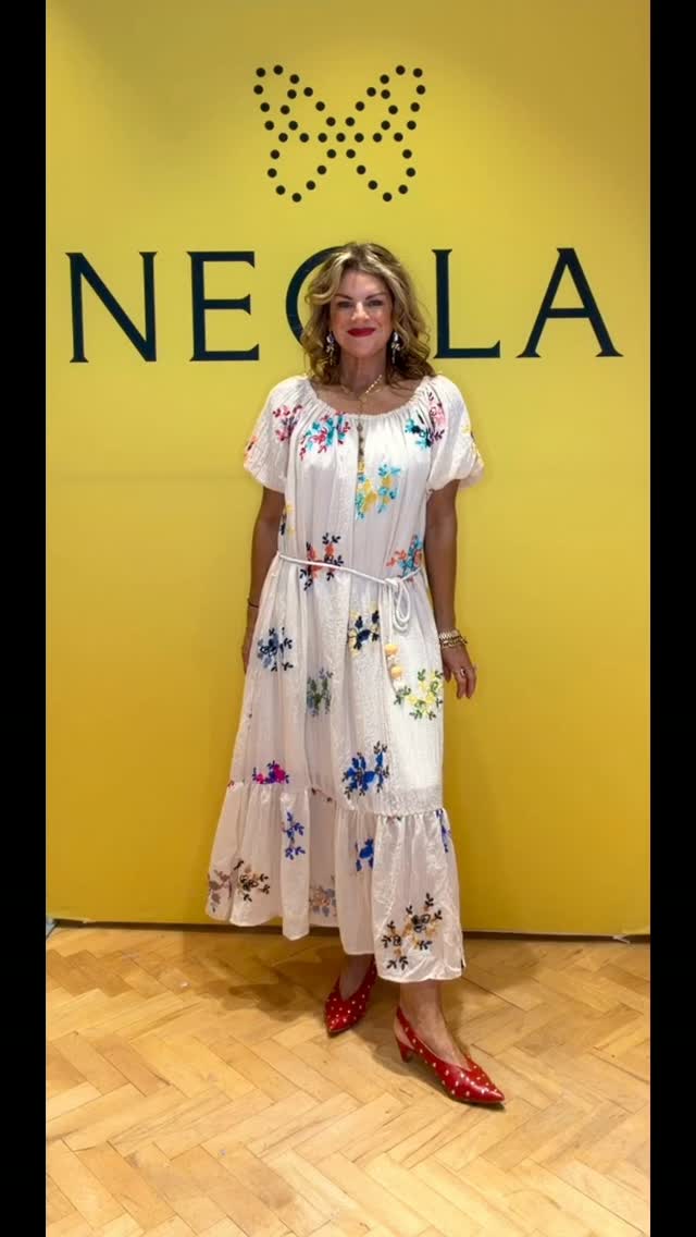 Anúncio de Neola Apparel