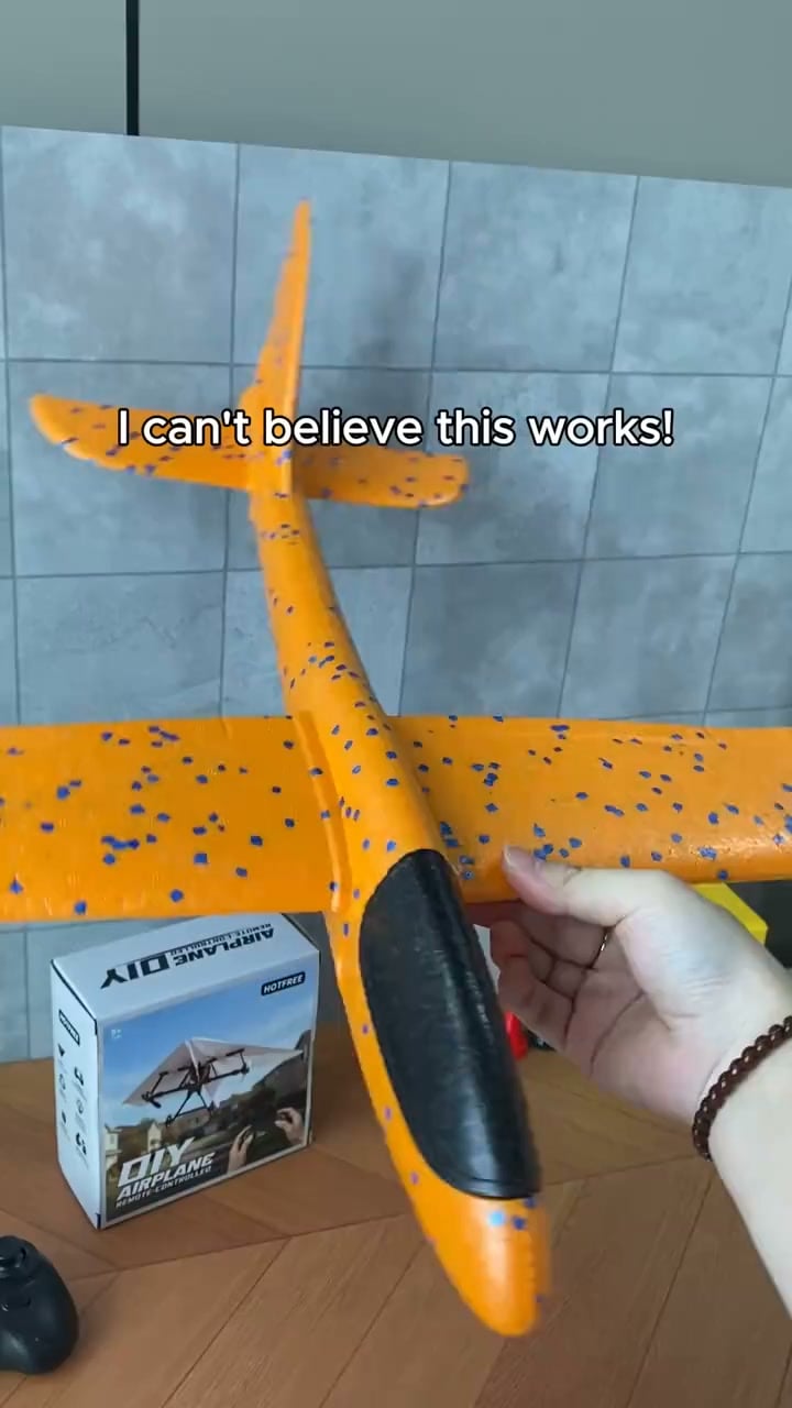 Fold, Fly, Repeat: Endless Fun in One Kit