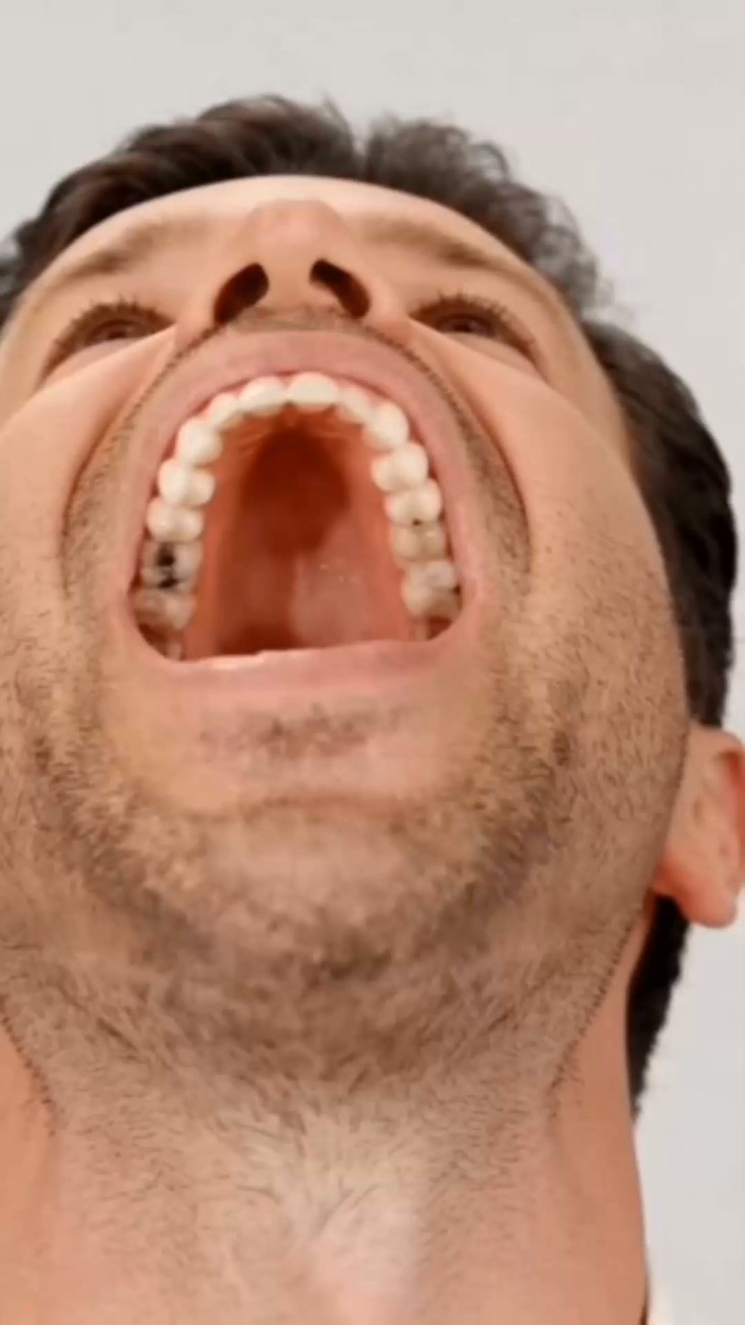 Dientes más Blancos y más Fuertes