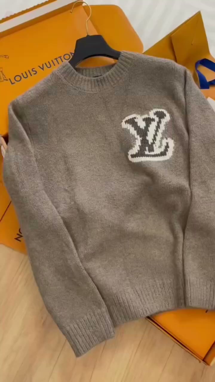 Fresh Sweaters. Fresh Style.