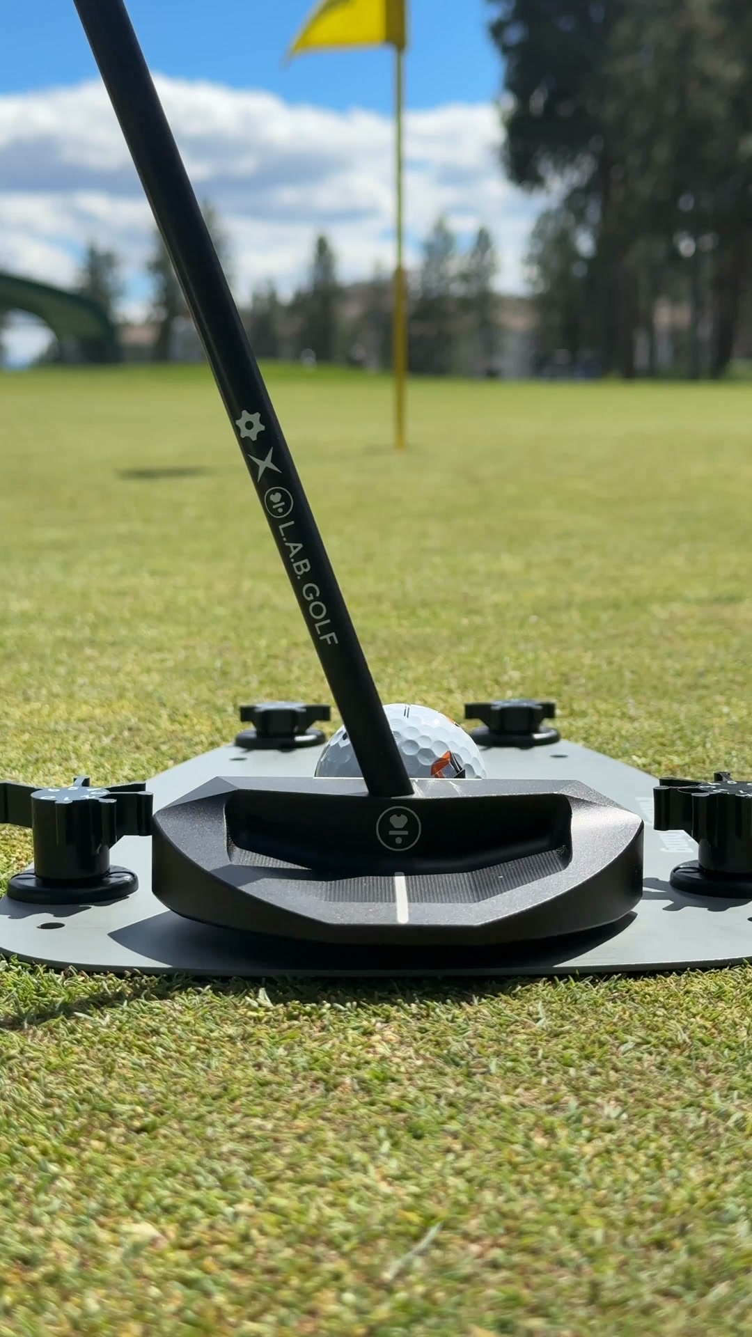 Build a repeatable, consistent putting stroke