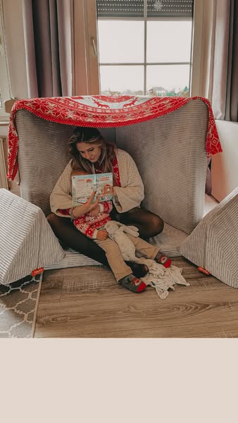 Ein Spielsofa, das mitwächst und sich erweitern lässt.