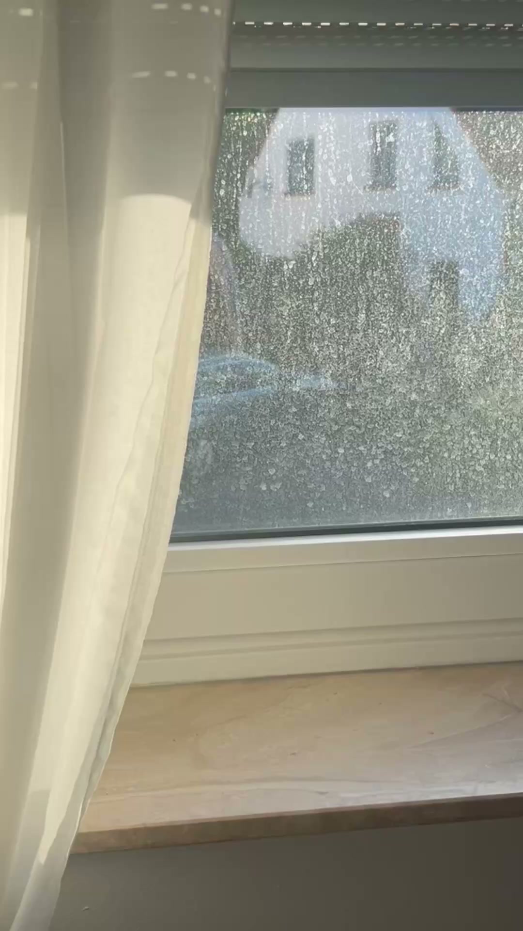 Streifenfreie Fenster. Nur mit Wasser.