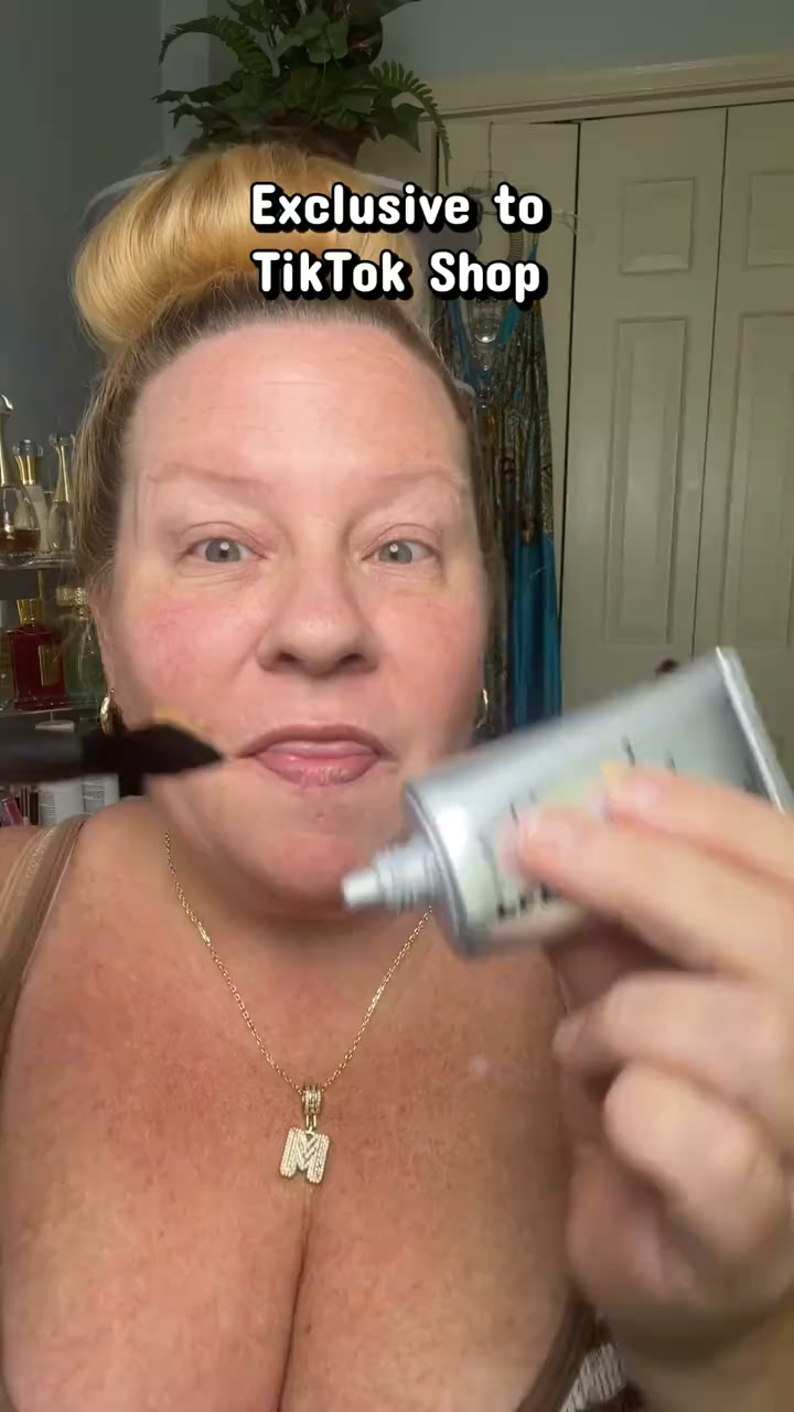 Instant Firming Temporary Face Tightener Easy-Wear Formula Buy 1, Get 1 Free