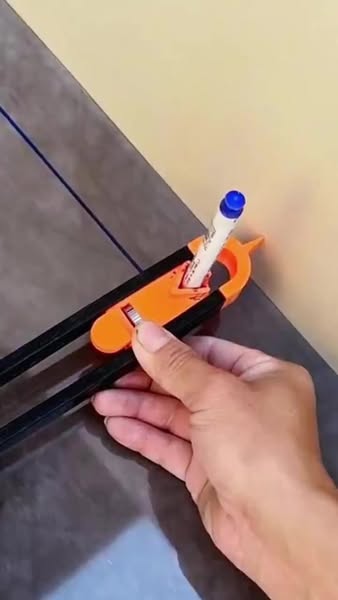 Das Creative dahinter: Multifunctional Contour Gauge with Lock