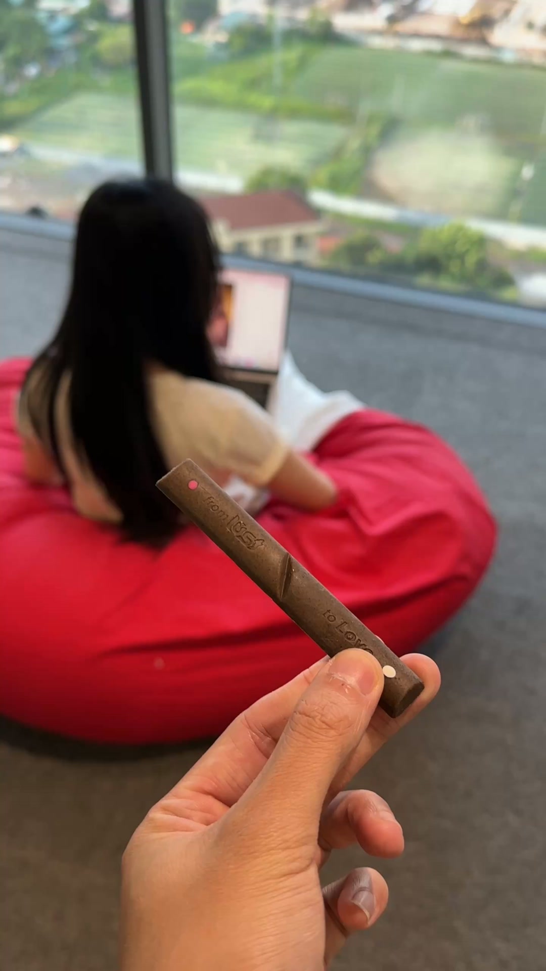 Anúncio de Lust cho cô lết