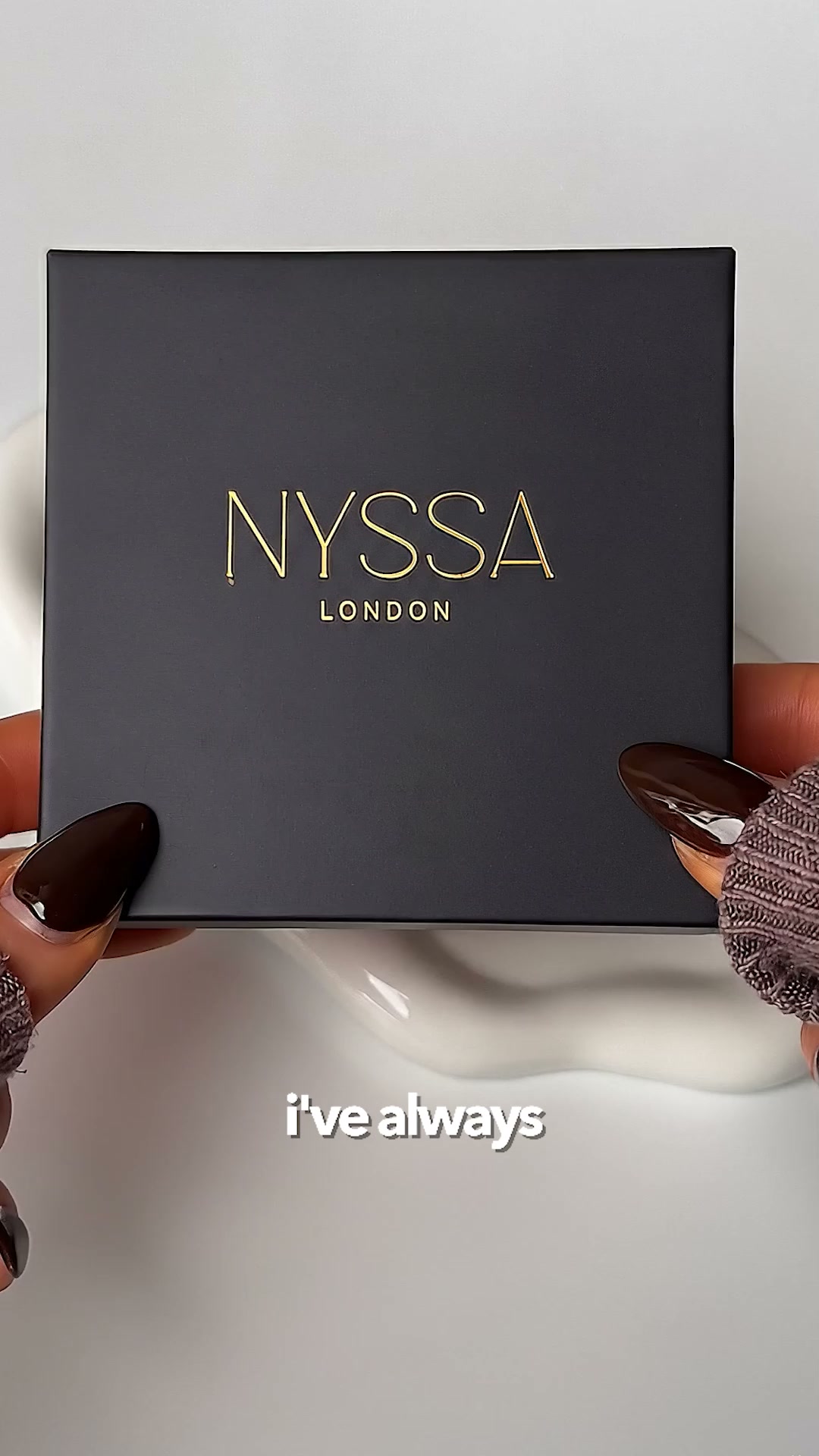 Anúncio de Nyssa London