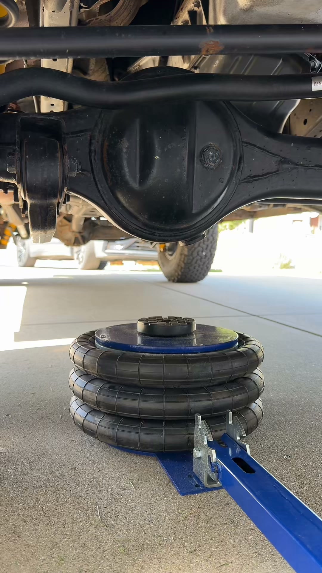 ay Goodbye to Heavy Jacks! 6-Ton Air Lift in Seconds