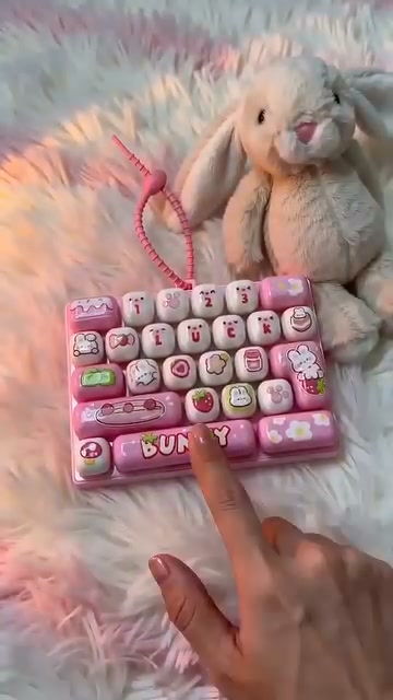 40% OFF !! Cute Keyboard Button Keychain Fidget Toy