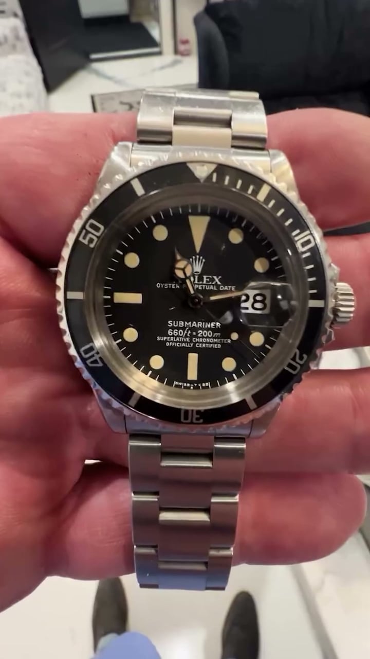 A Rolex Dealer Just Told His Customer Not To Polish