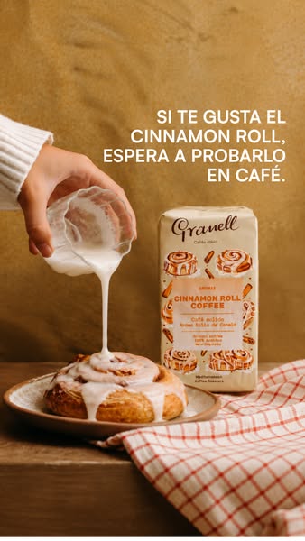 Café aroma Cinnamon Roll