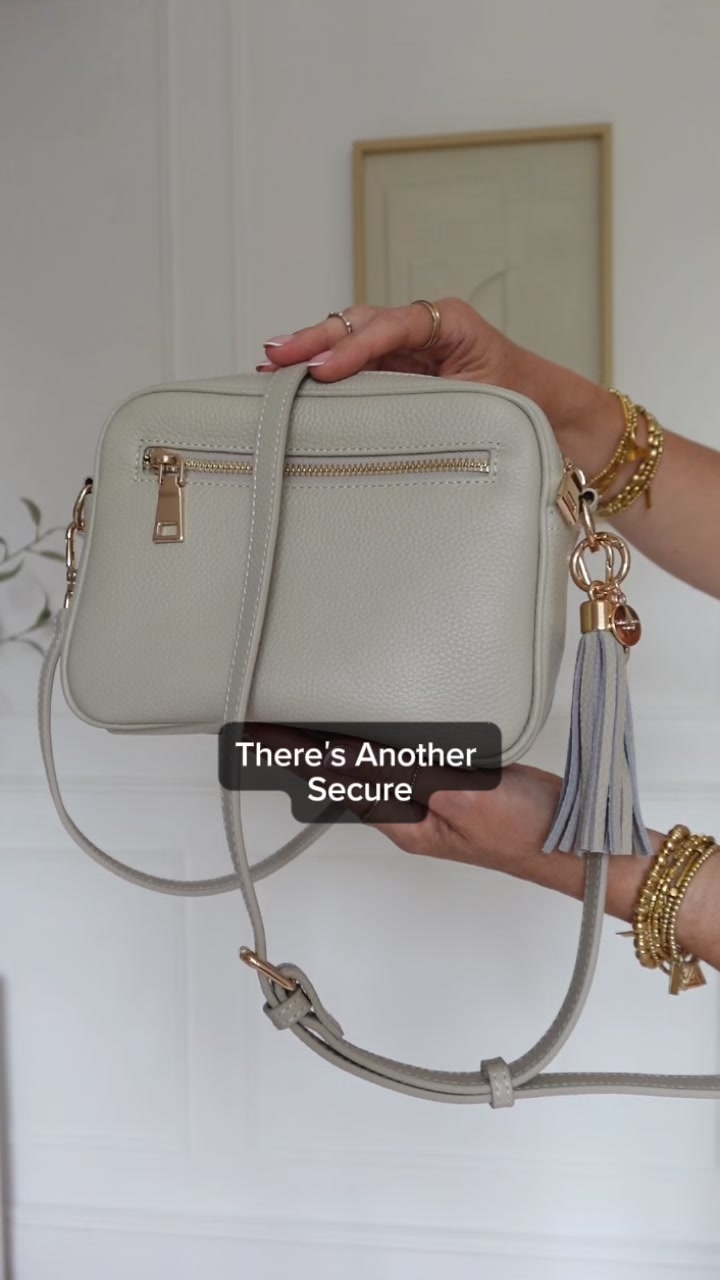 3 FREE STRAPS + KEYRING WORTH £65