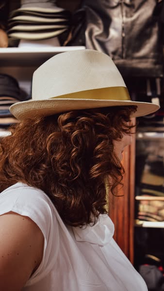 Nuovi Panama Donna