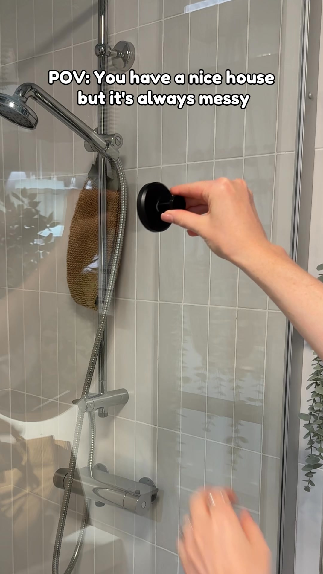 SUCTION HOOKS