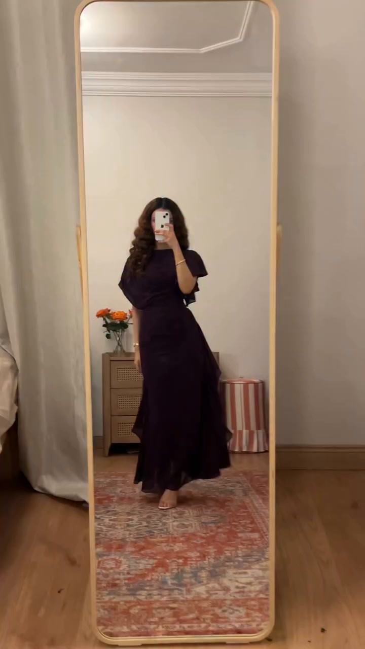 {{product.name}}