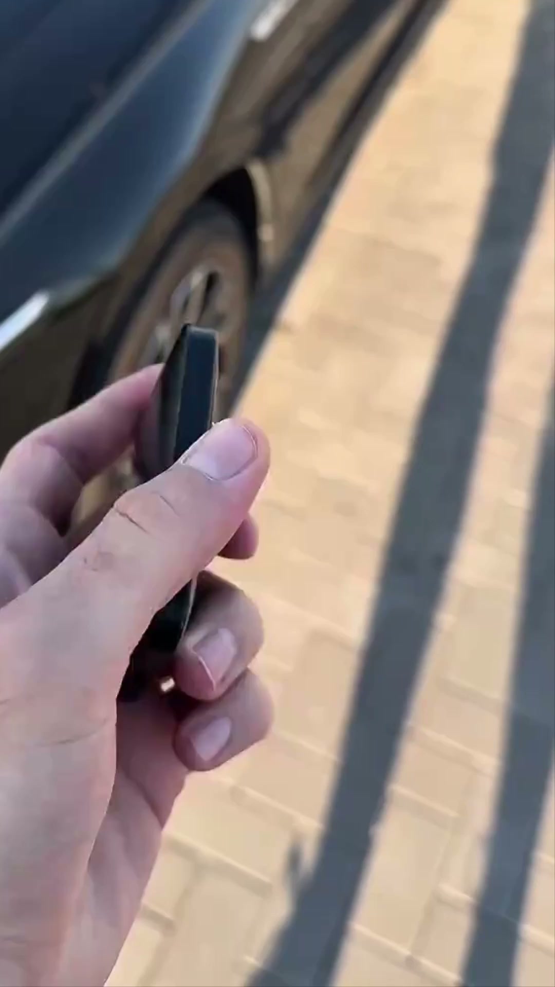 O ecrã tátil que moderniza o seu carro