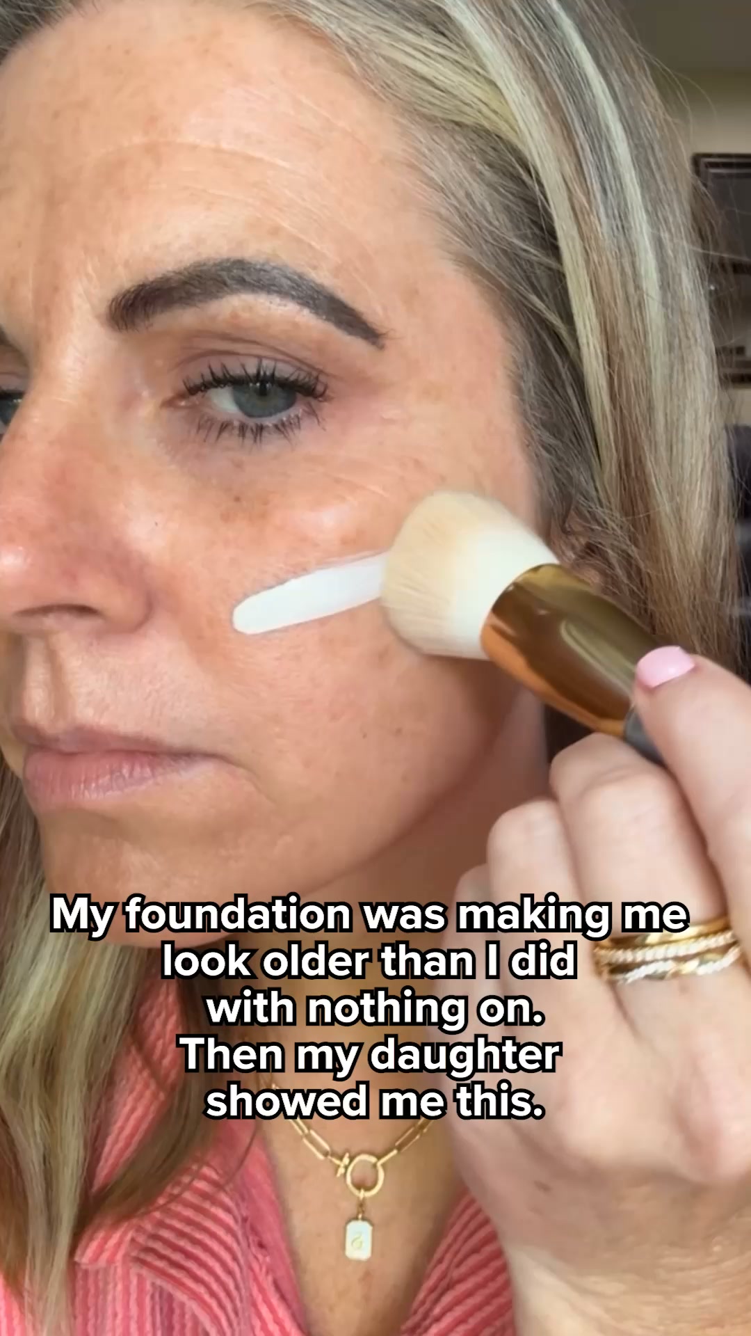 Color-Changing Foundation für Haut ab 50