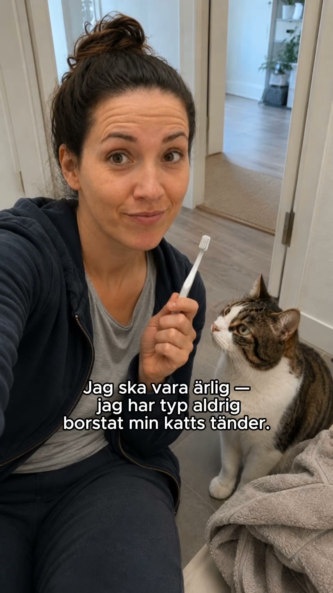 En halv skopa över maten. Ingen borste.