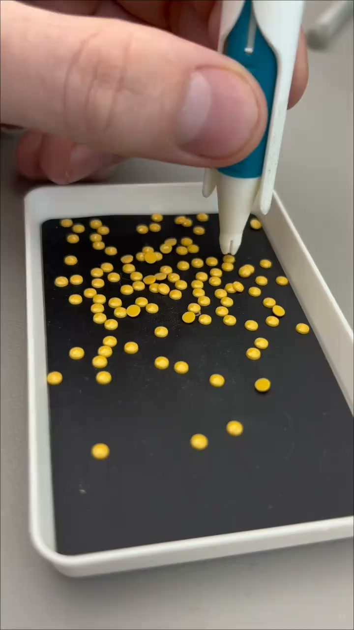 Automatic Diamond Painting Bead dispenser | Wax-Free Round Drill Pen for Faster, Easier Crafting