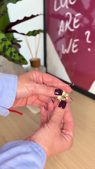 Transform Your Outfit in Seconds