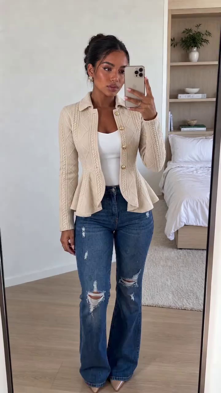 Eleganter Damen-Blazer mit Rüschen-Peplum – Tailliert & Weiblich