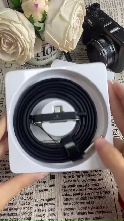 Fast-Charging Cable with Detatchable Stand