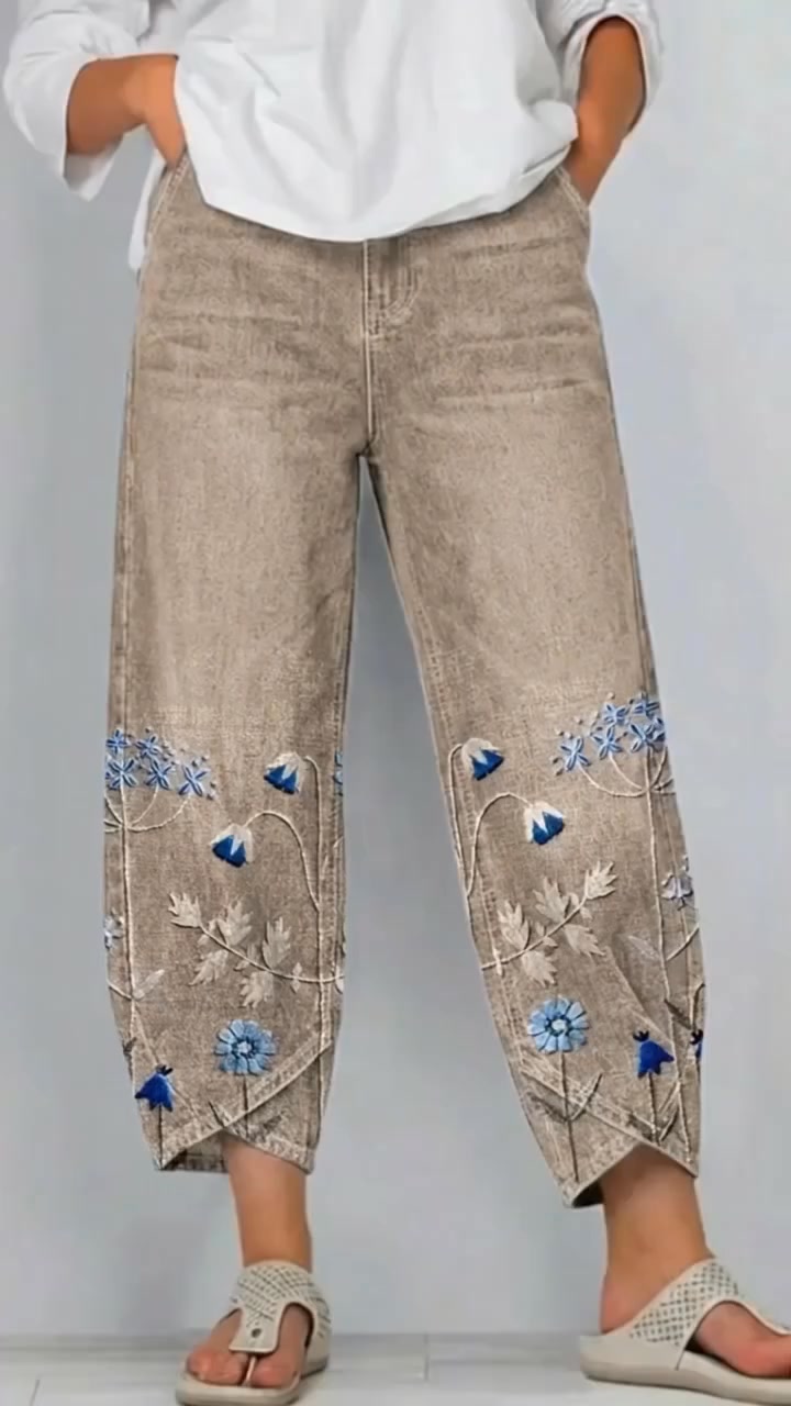 Damesbroek met bloemenprint in boho-stijl, casual denim katoenen broek met artistieke print.