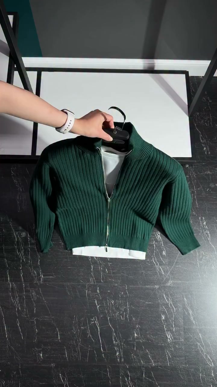 Casual. Confident. Classy. — Men’s Two-Piece Set