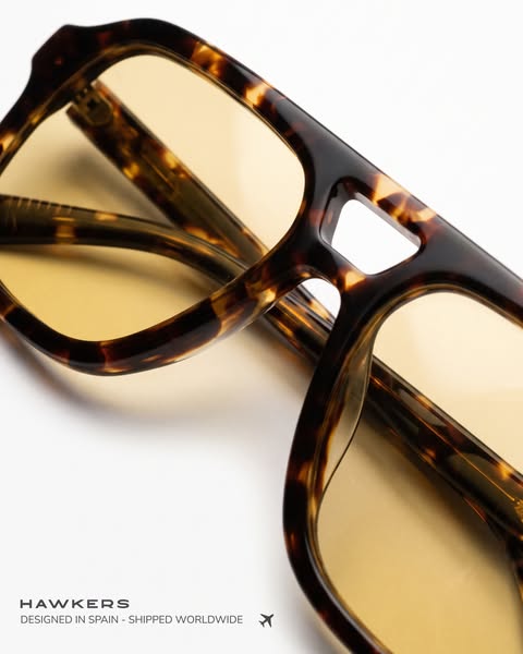 DESIGNED IN SPAIN · SHIPPED WORLDWIDE | HAWKERS™