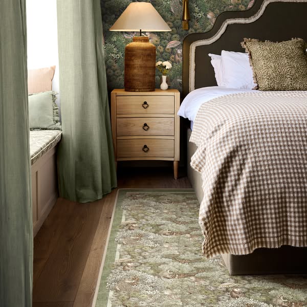 Signature Design. Washable Practicality