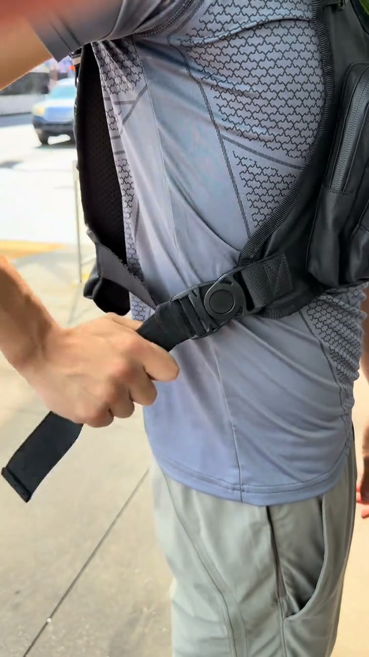 Level Up Your Run: Ultimate 2L Hydration Vest