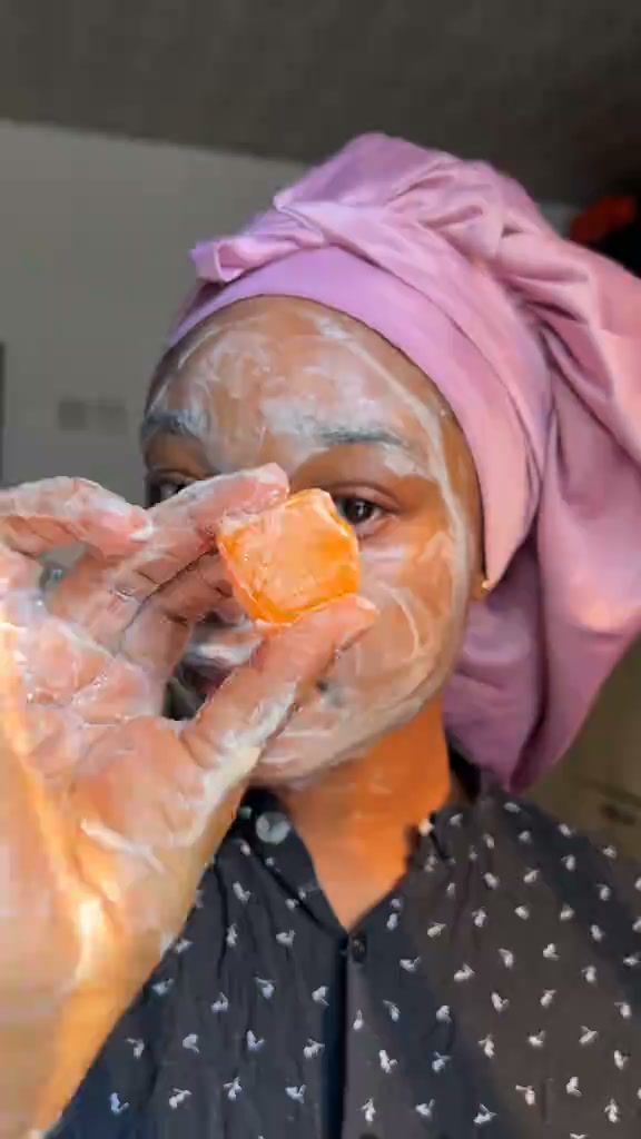 Helps Reduce the Look of Dark Spots