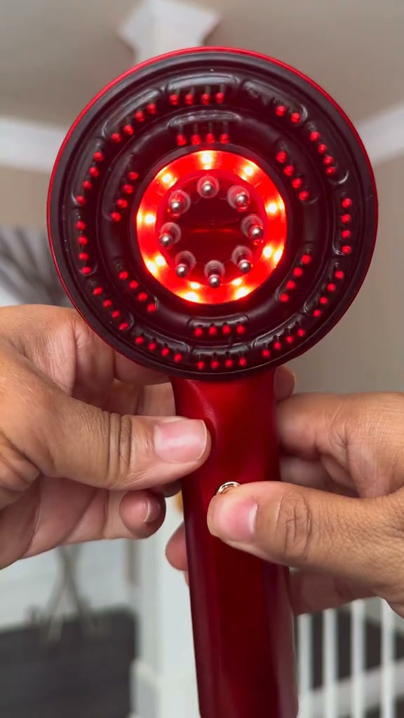3-in-1: Get yourself a hair brush that does it all!