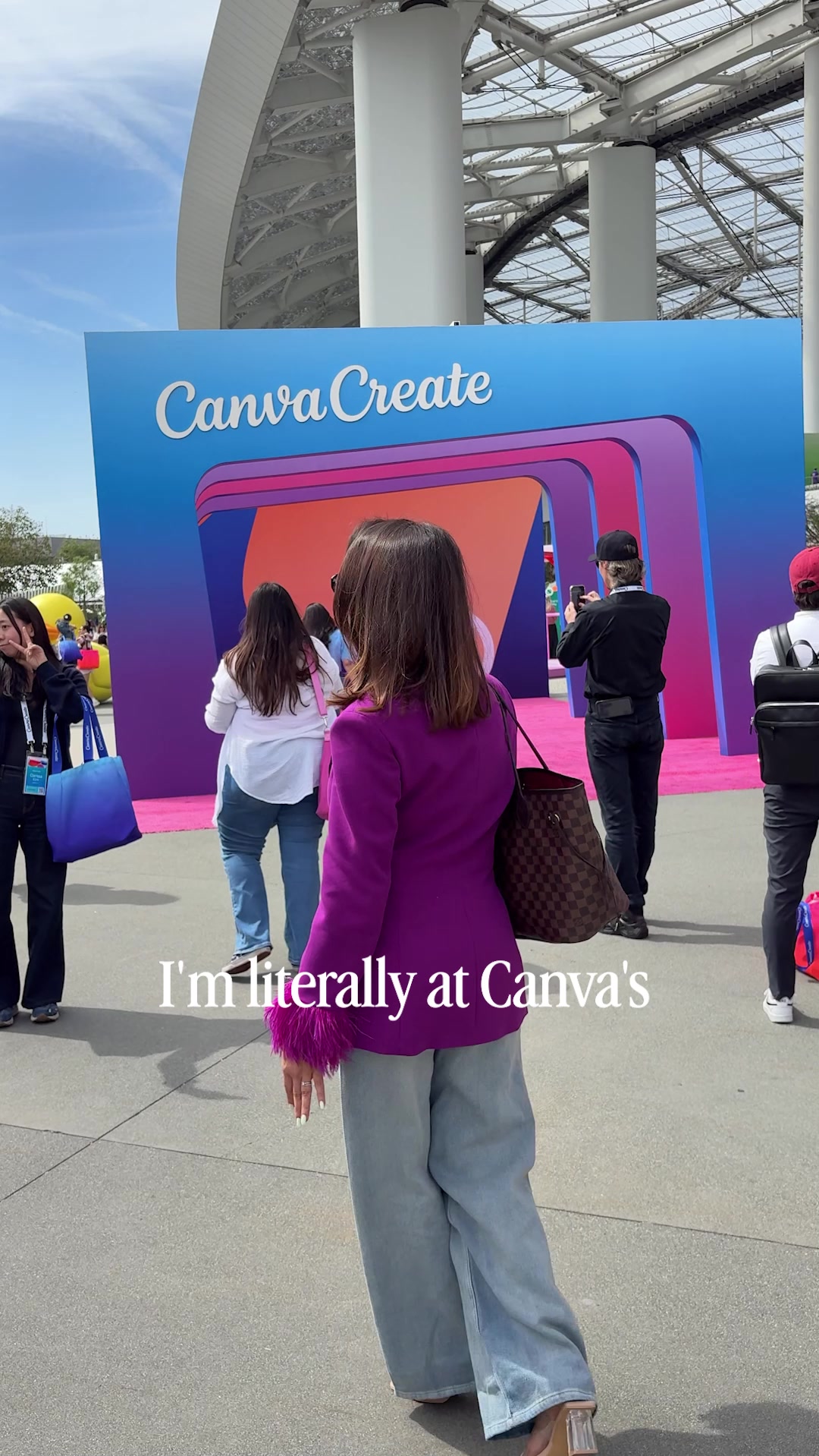 Canva Made Easy