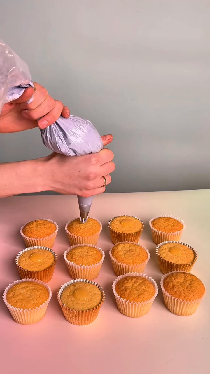 Spring Flower Cupcakes