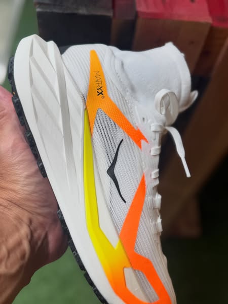 HOKA – Comodidad que te acompaña en cada paso