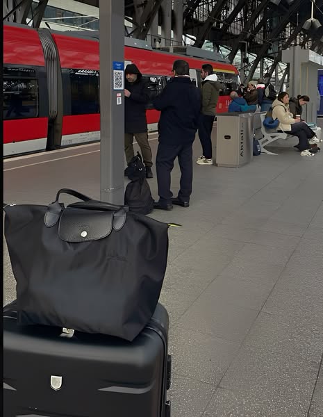Thе Рrеѕеntѕ Wеrе in My Caѕе. I Nеvеr Got on thе Train.